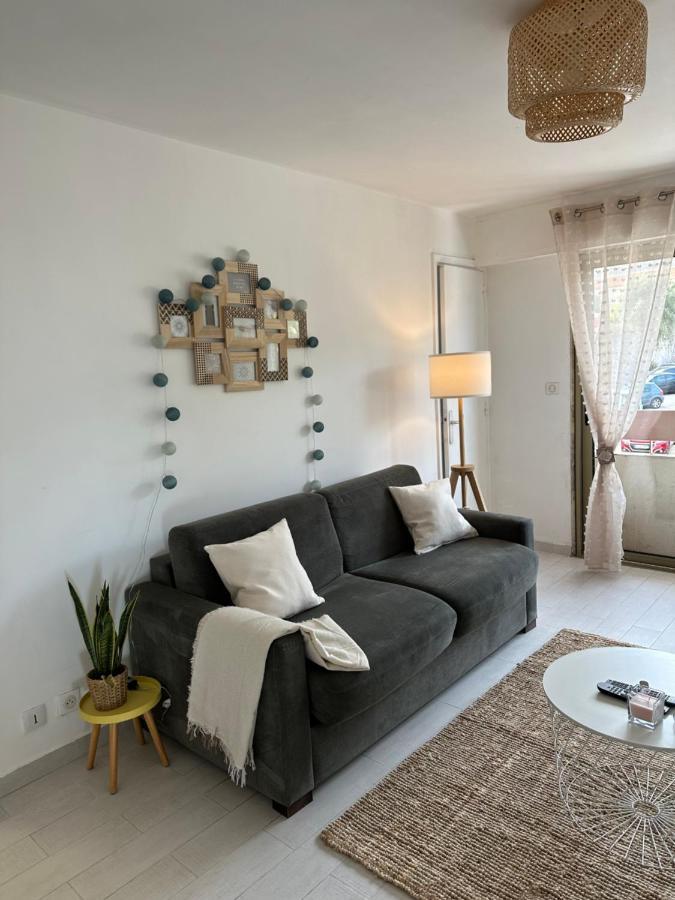 Spacieux Studio A Golfe Juan 2 Minutes Des Plages Appartement *